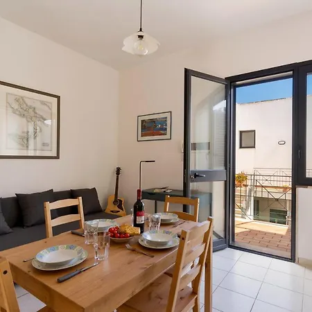 Casa Mare San Cataldo (Apulia)